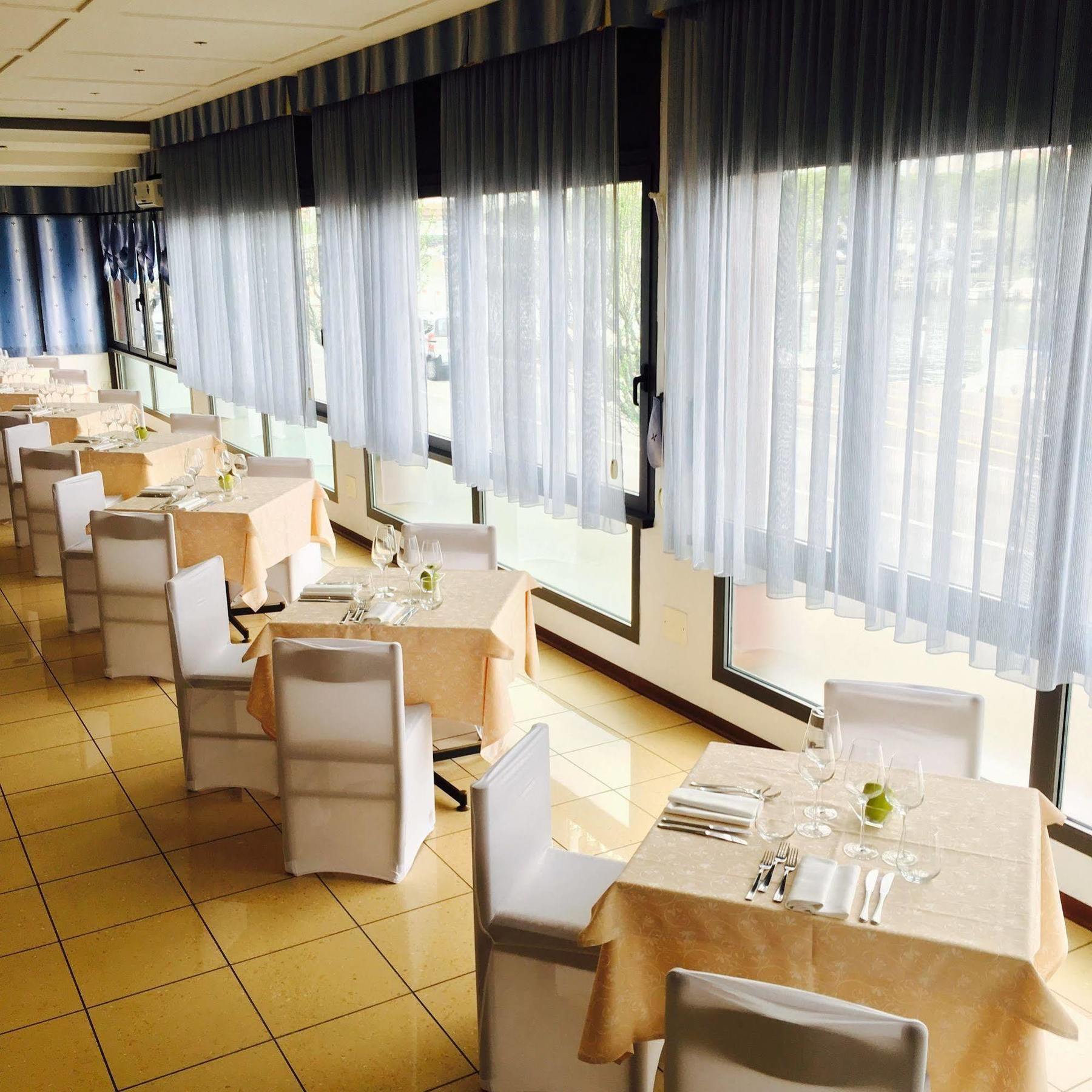 Hotel Friuli Grado Esterno foto