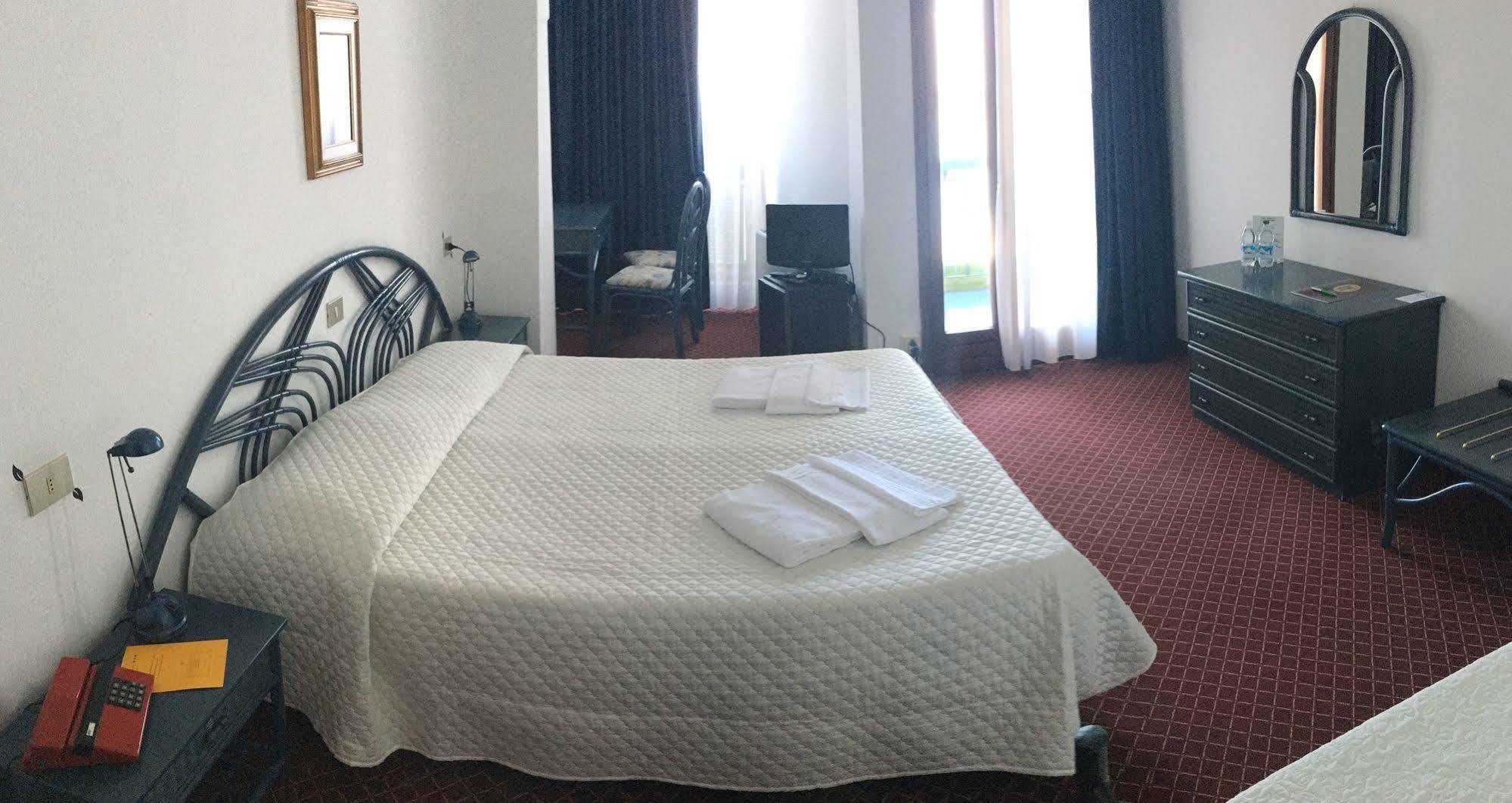 Hotel Friuli Grado Esterno foto